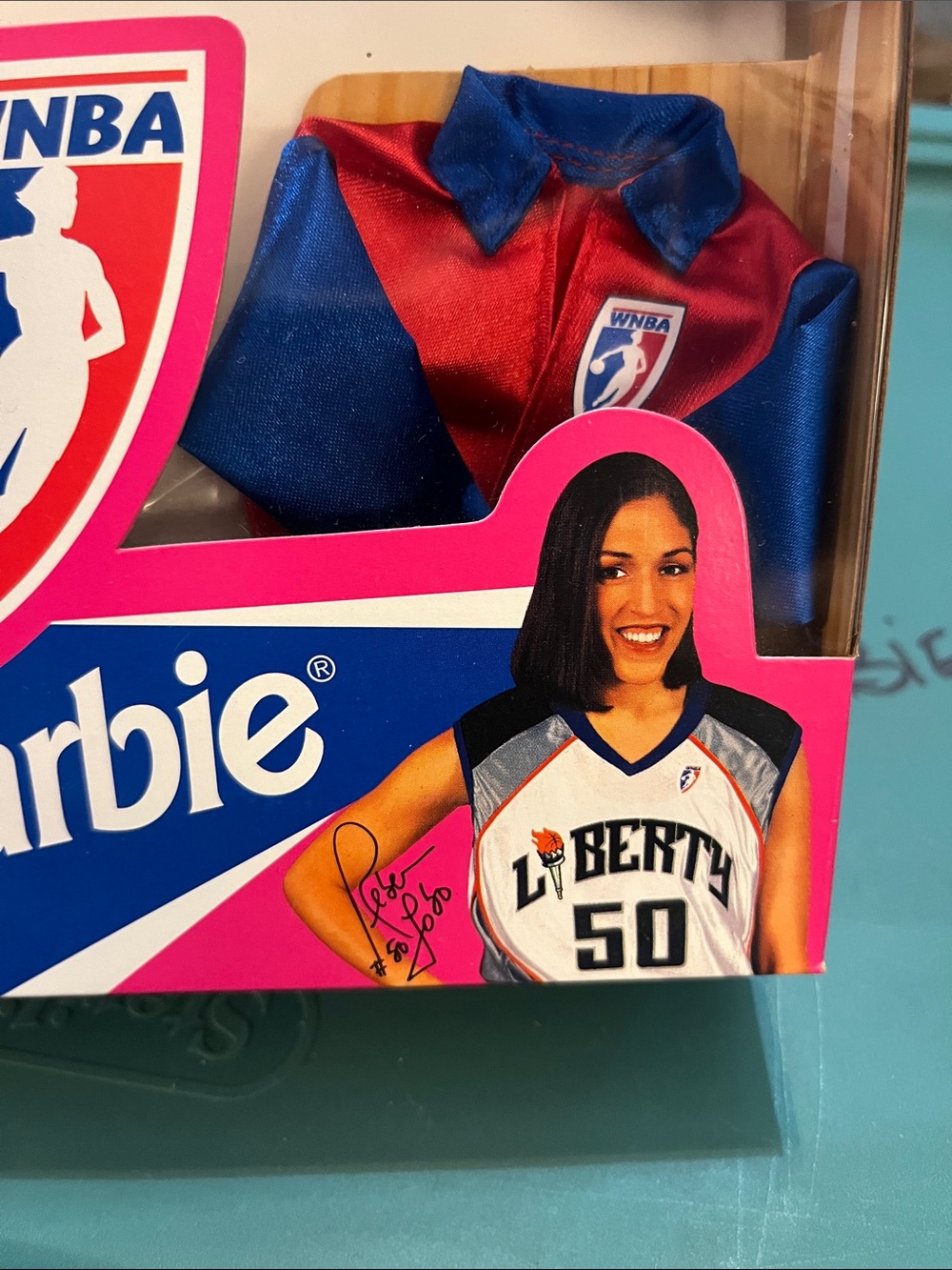 Barbie WNBA - Picture 2 of 4